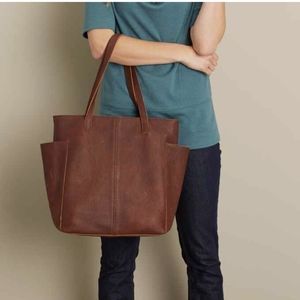 Duluth Trading Co Chestnut Leather Tote